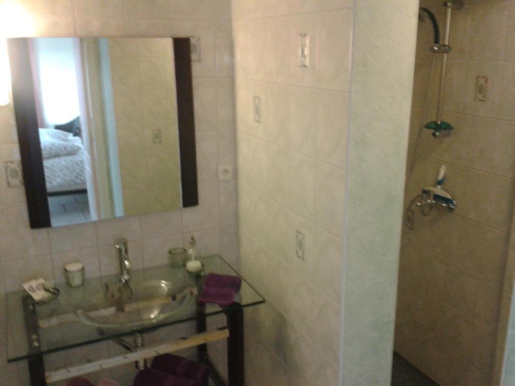 Chambres D'Hotes La Prairie Belley Room photo