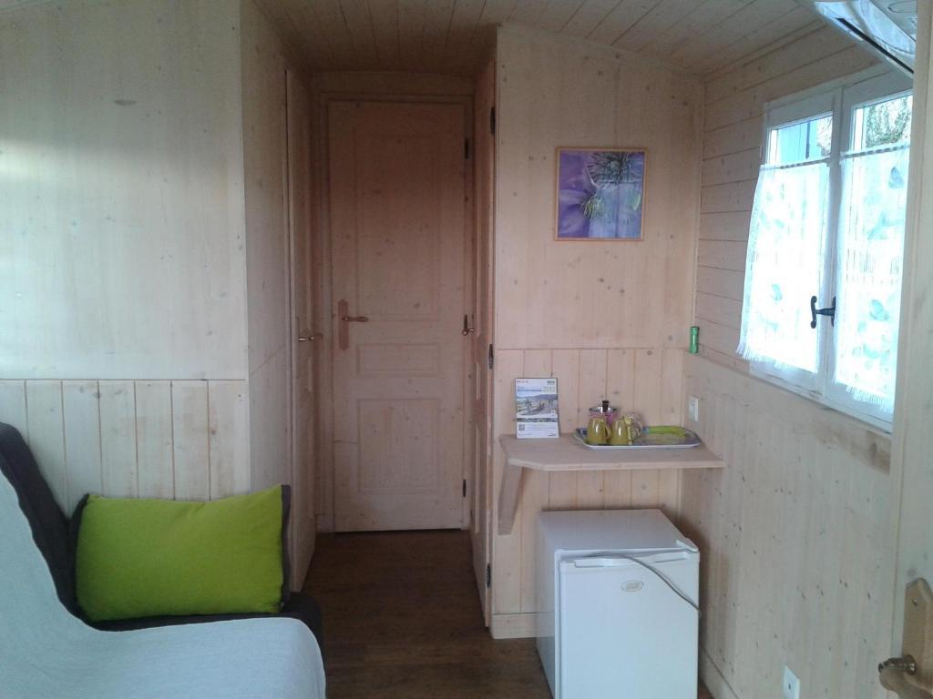 Chambres D'Hotes La Prairie Belley Room photo